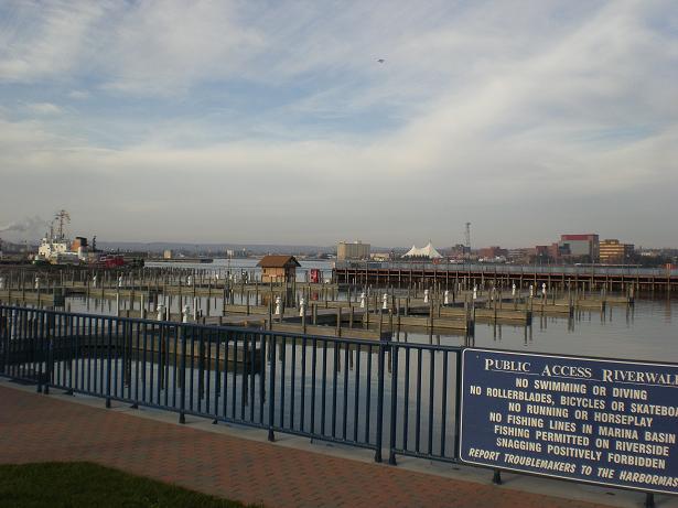 PUBLIC MARINA